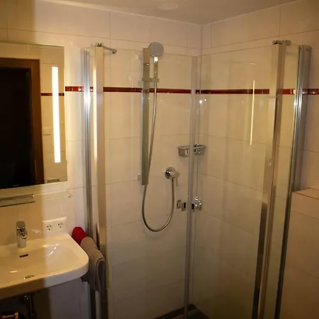 בית אירוח Haus Hahnenkamm
