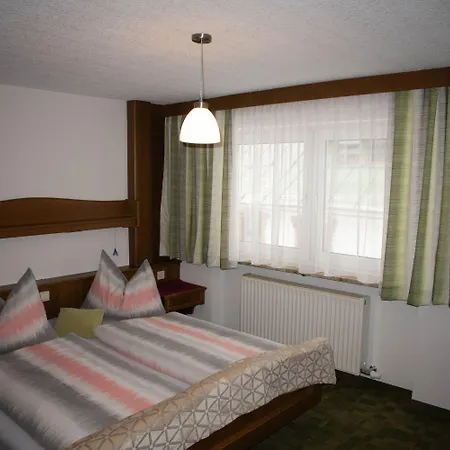 Haus Hahnenkamm Privat bolig *