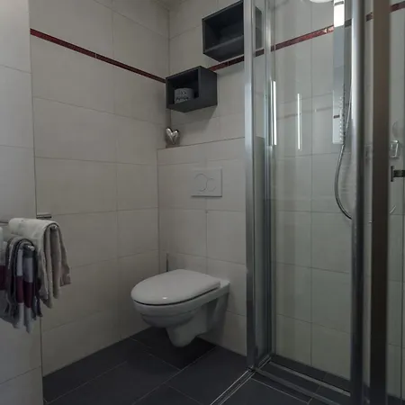 Haus Hahnenkamm Privat bolig *