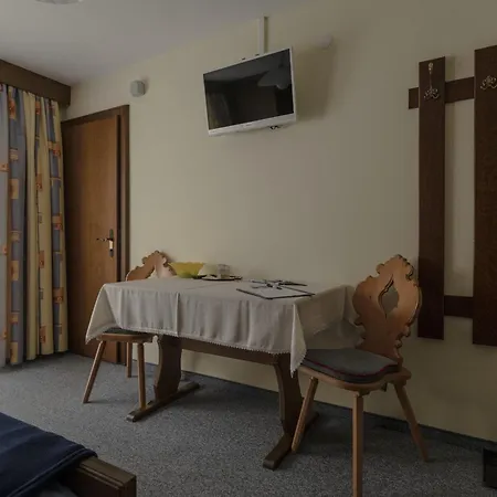 Homestay Haus Hahnenkamm Nesselwangle